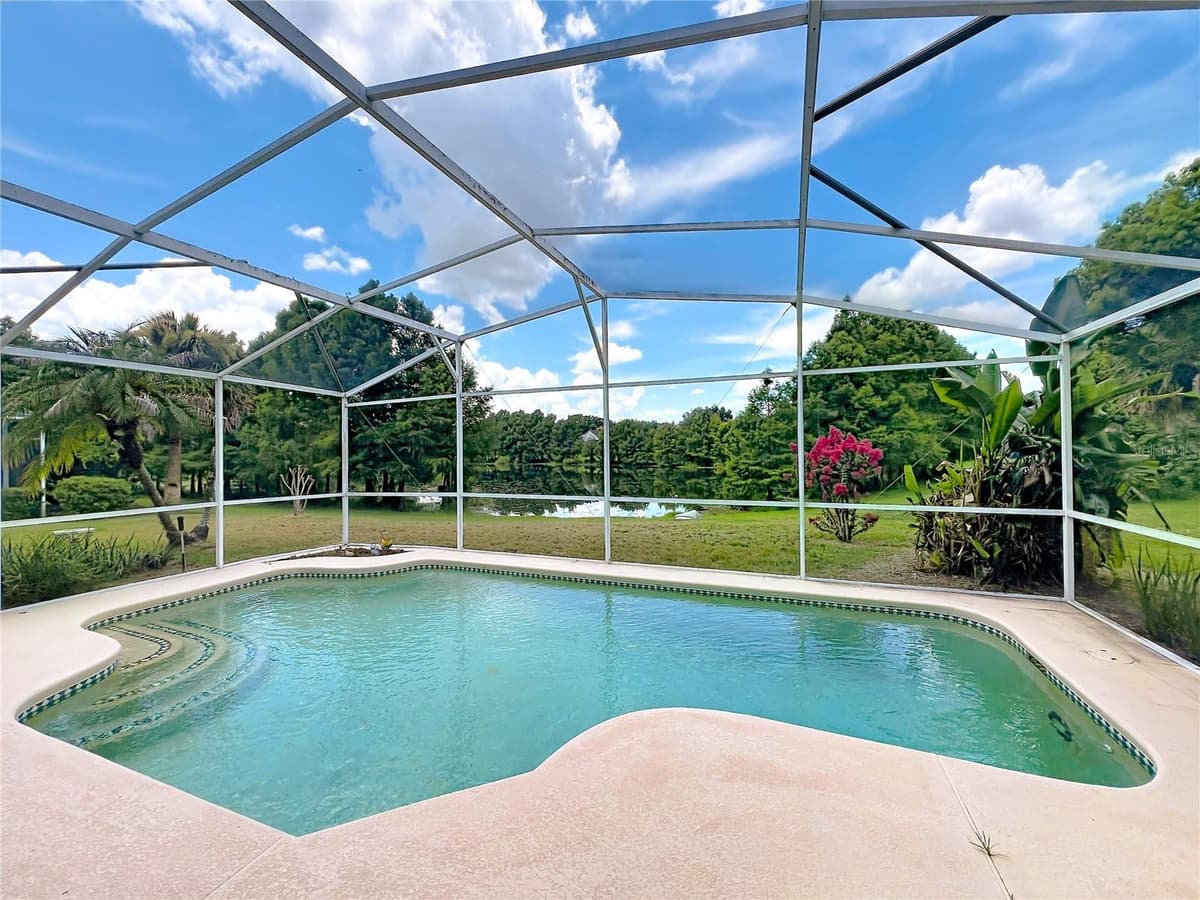 635 LONG LAKE DRIVE — photo 76 of 100