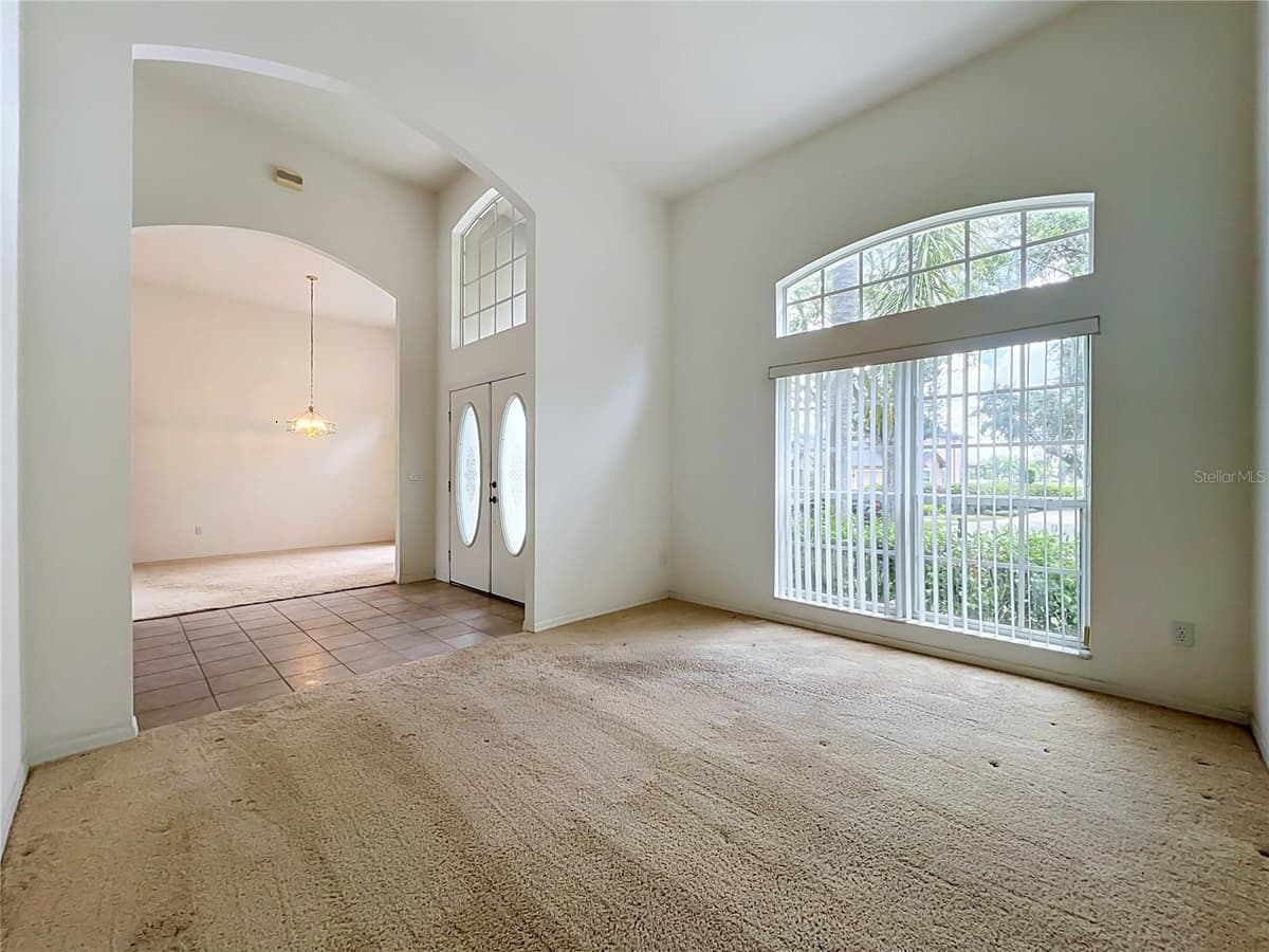 635 LONG LAKE DRIVE — photo 7 of 100