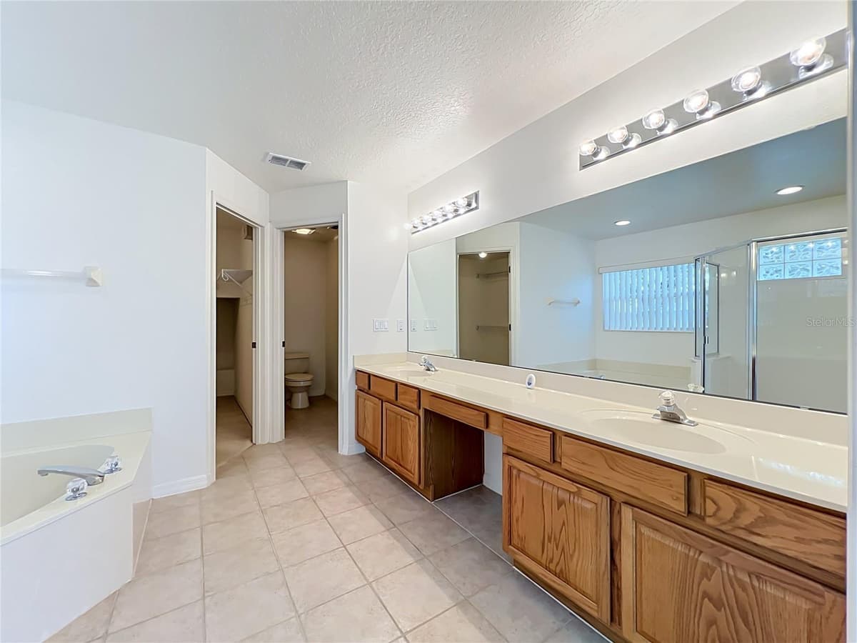 635 LONG LAKE DRIVE — photo 41 of 100