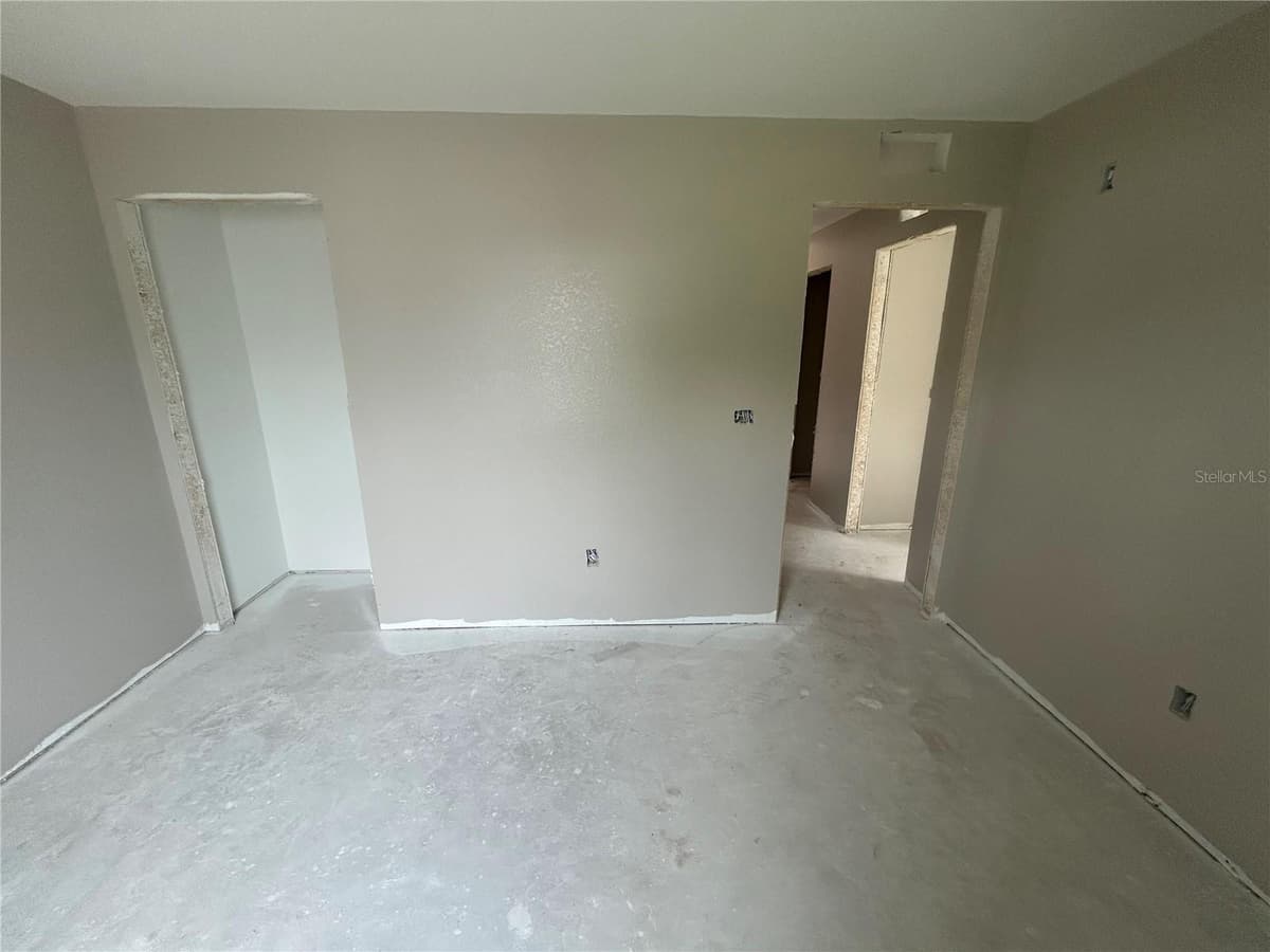 11506 LEMON AVENUE — photo 11 of 17