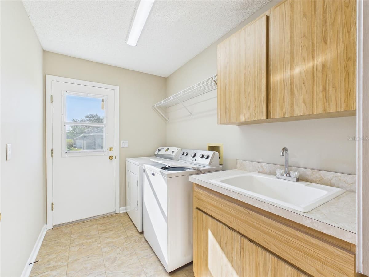 10482 CLINT LOOP — photo 8 of 26