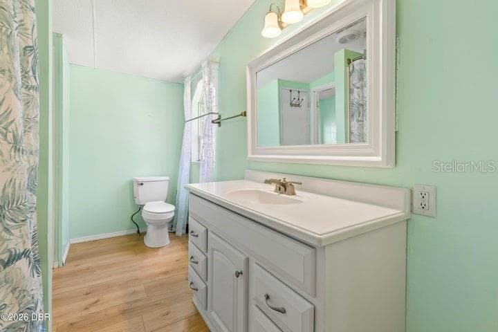 10120 OLIVER AVENUE — photo 15 of 50