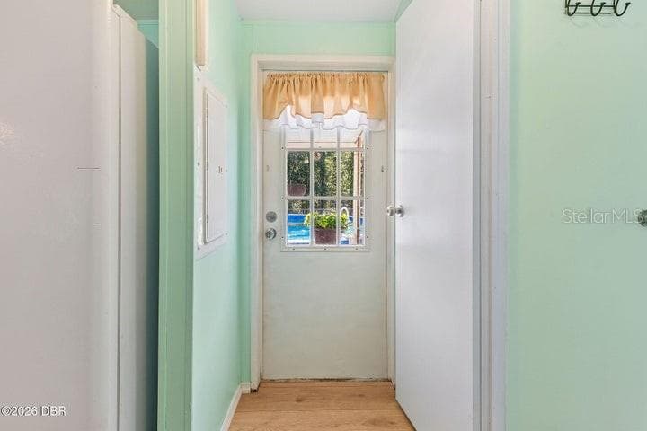 10120 OLIVER AVENUE — photo 25 of 50