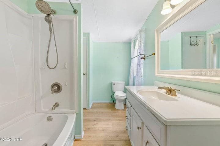 10120 OLIVER AVENUE — photo 16 of 50