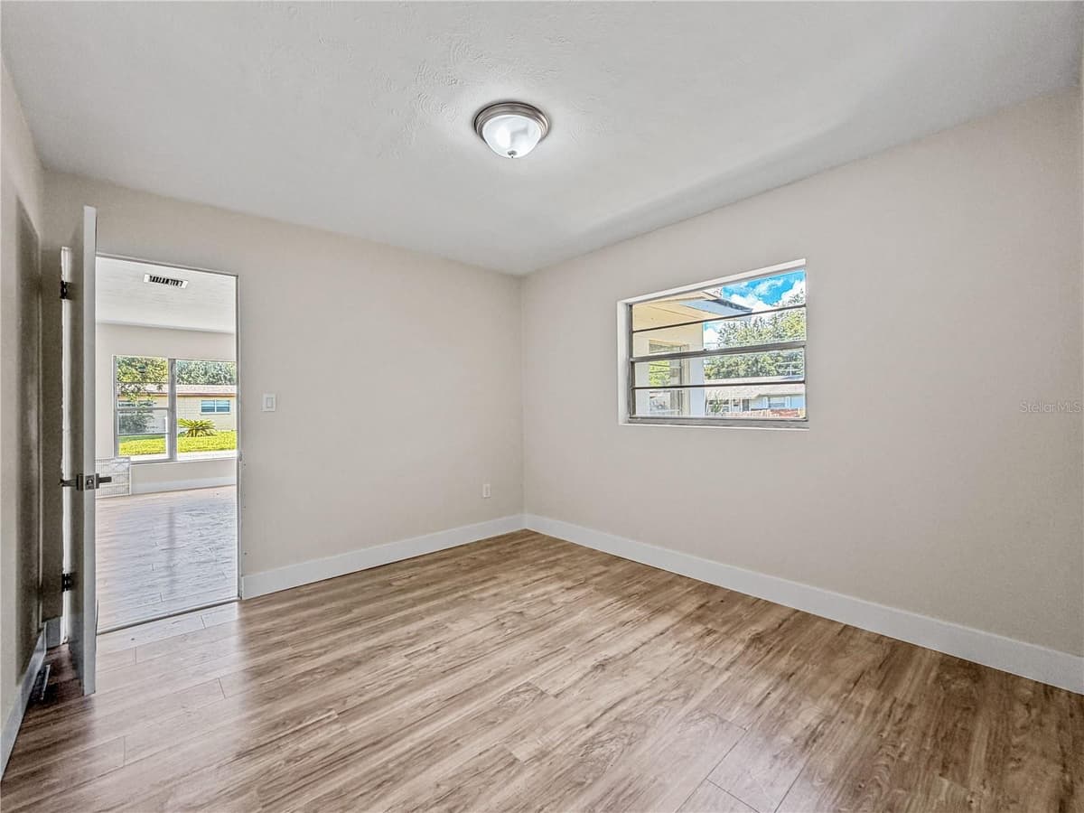 3502 ARCH STREET — photo 16 of 25