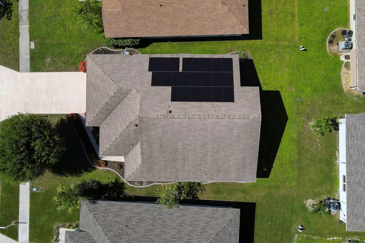 483 WINWOOD COURT — photo 33 of 35