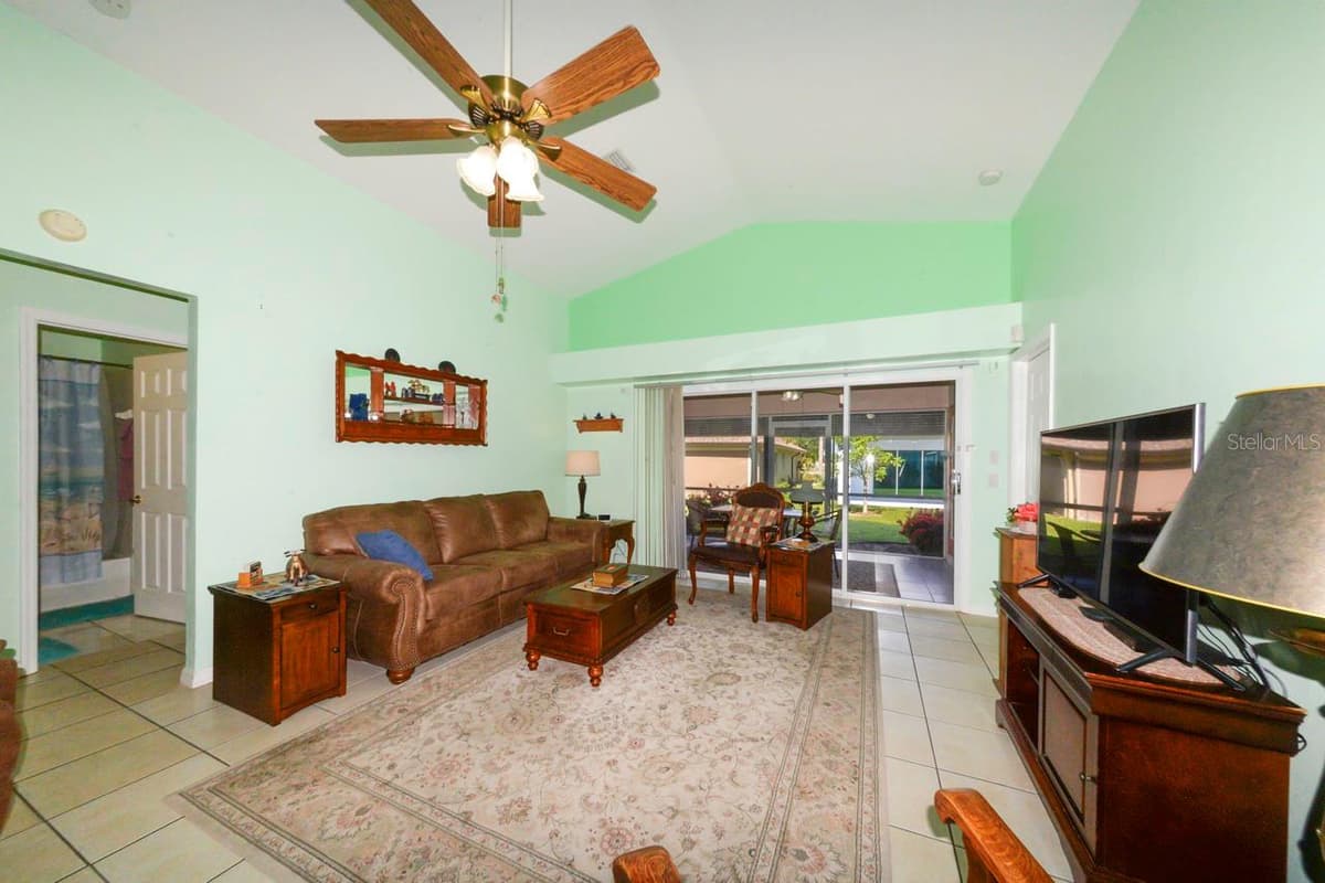483 WINWOOD COURT — photo 17 of 35