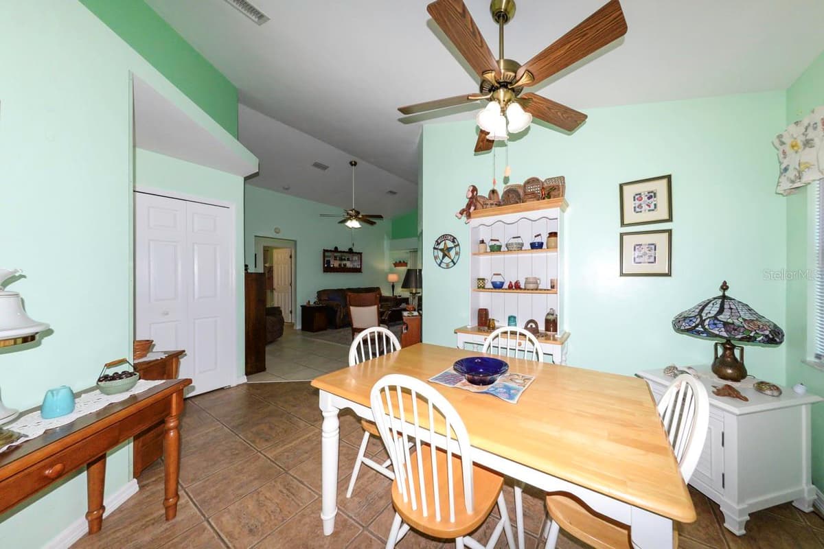 483 WINWOOD COURT — photo 6 of 35
