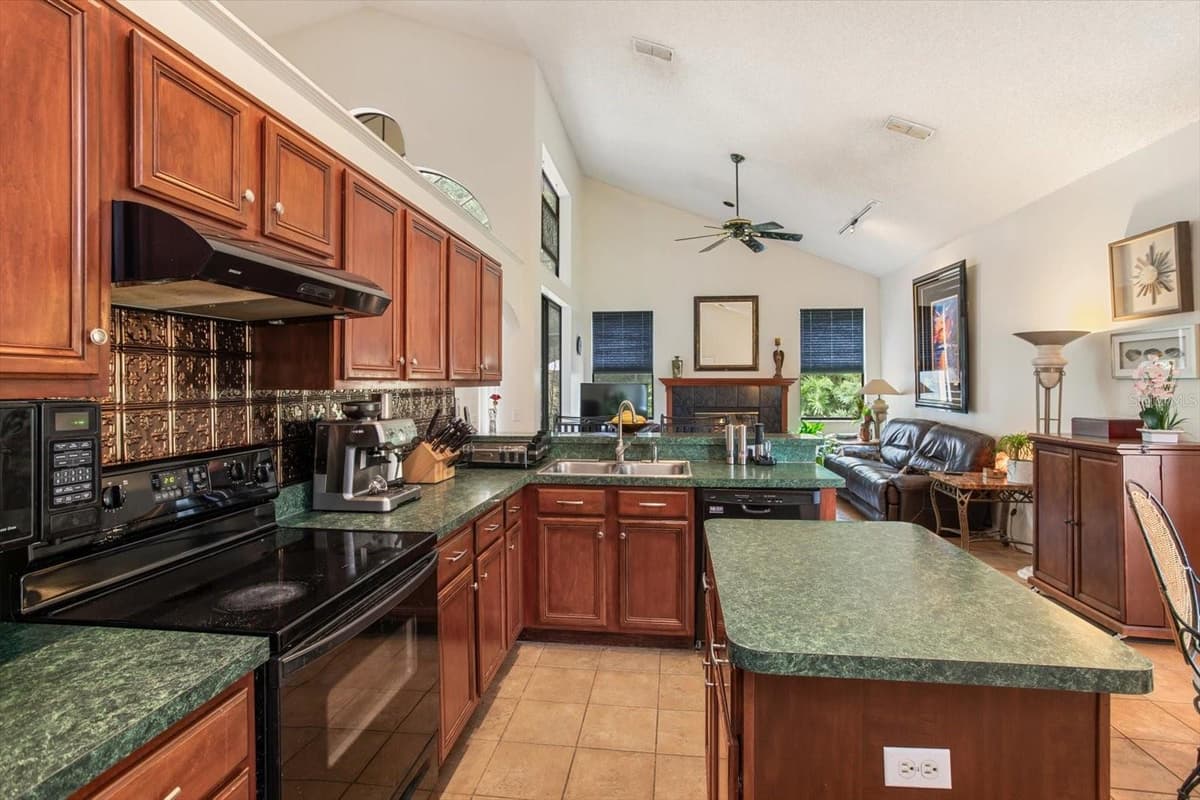 3920 RUNNING WATER DRIVE — photo 14 of 33