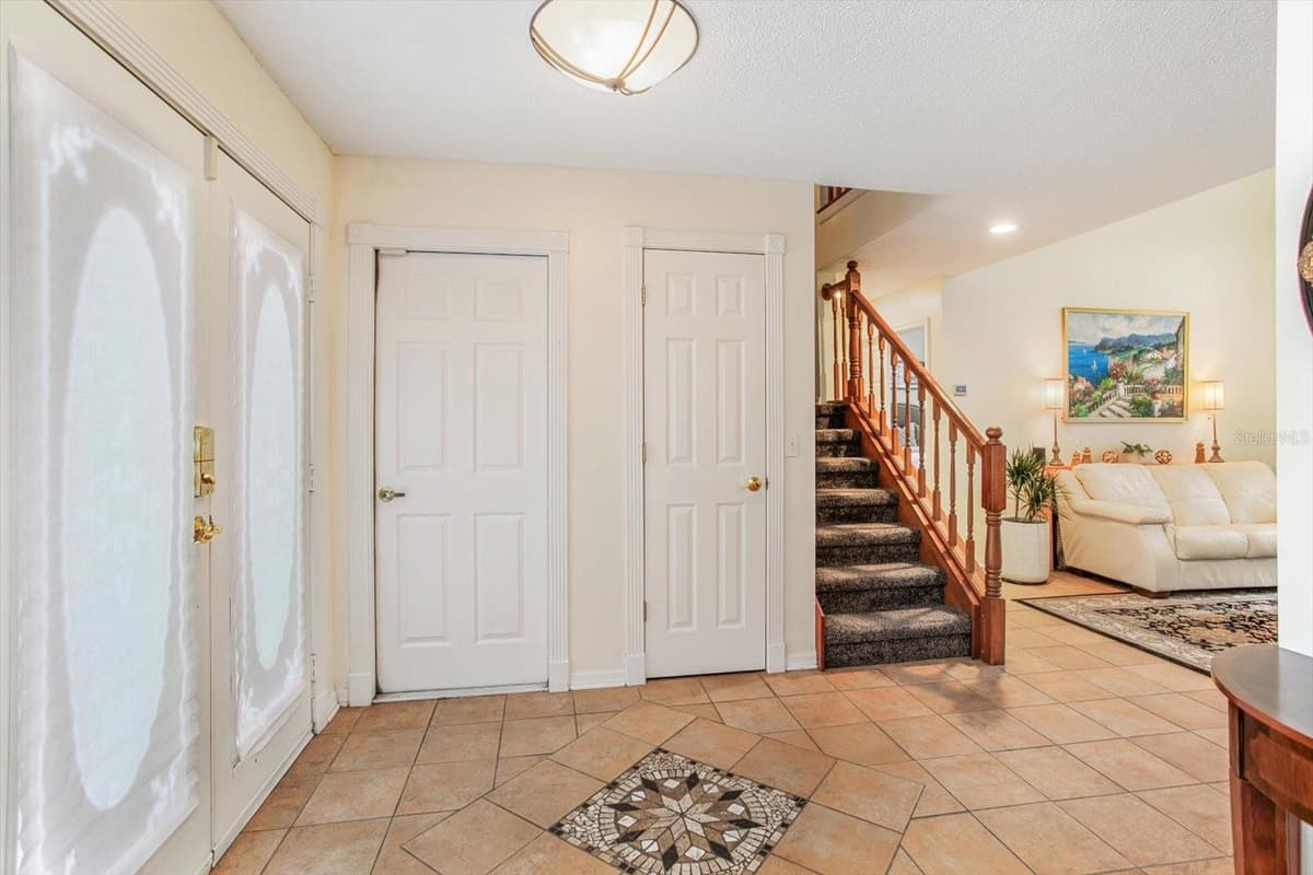 3920 RUNNING WATER DRIVE — photo 6 of 33