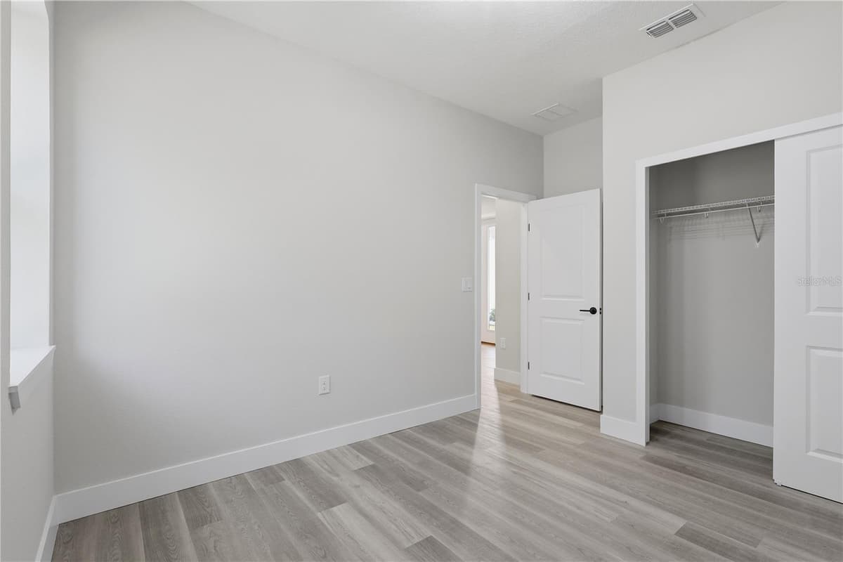 6 UNICORN COURT — photo 26 of 76