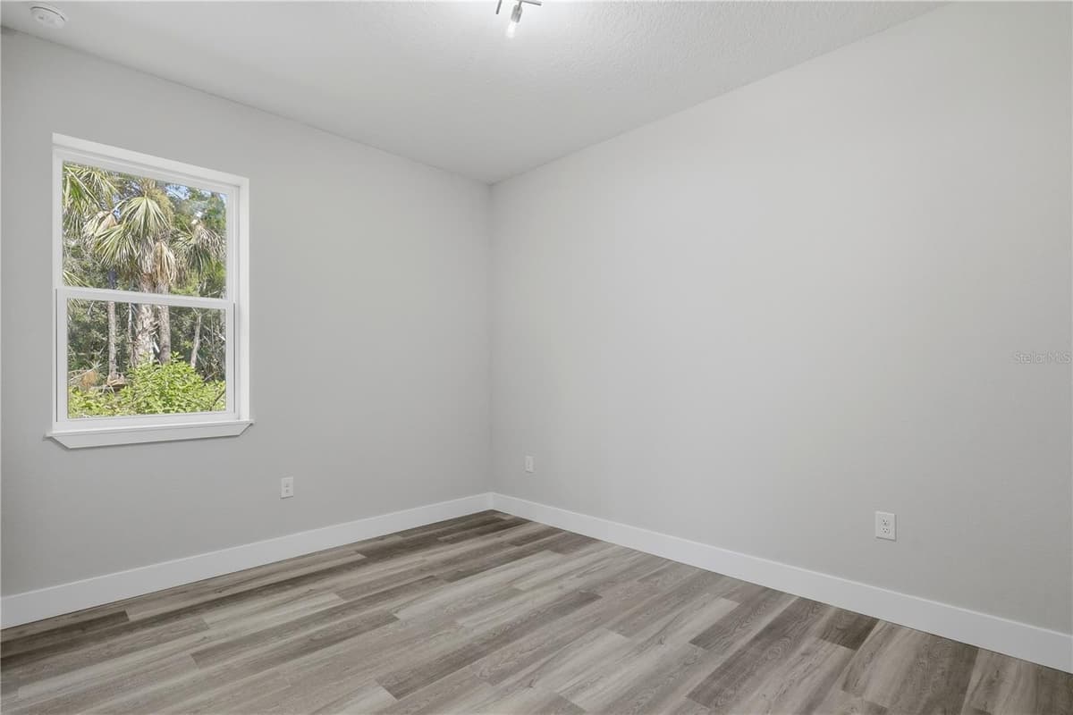 6 UNICORN COURT — photo 13 of 76