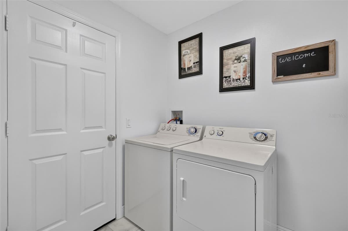 356 KATHERINE PLACE — photo 30 of 45
