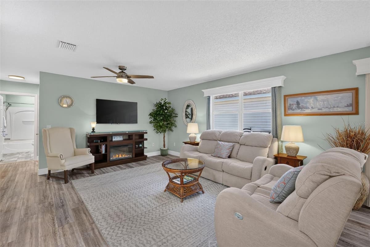 356 KATHERINE PLACE — photo 12 of 45