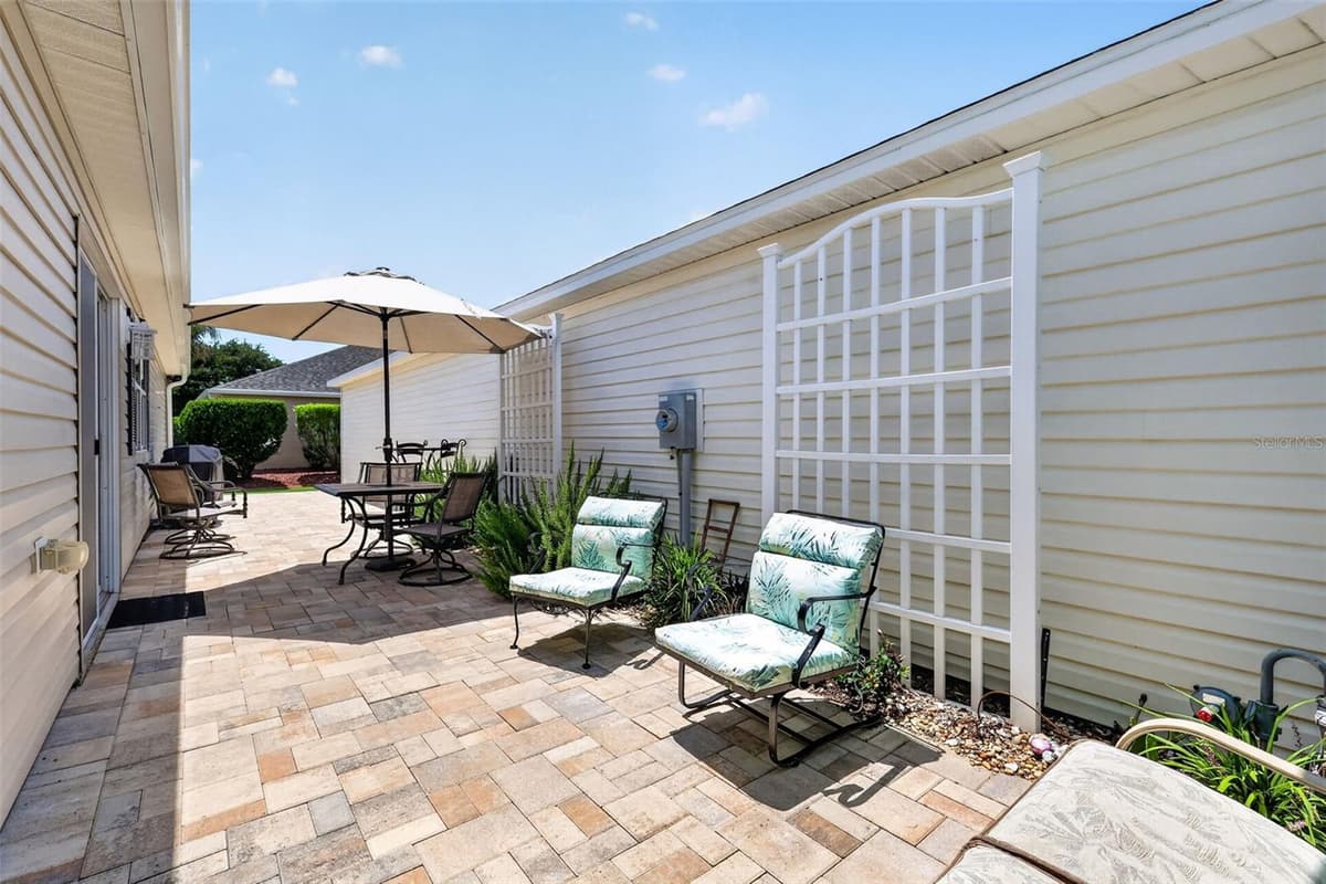 356 KATHERINE PLACE — photo 33 of 45