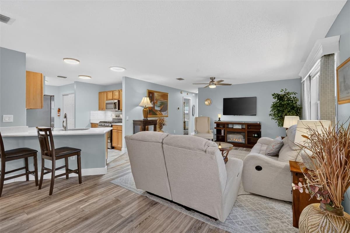 356 KATHERINE PLACE — photo 11 of 45