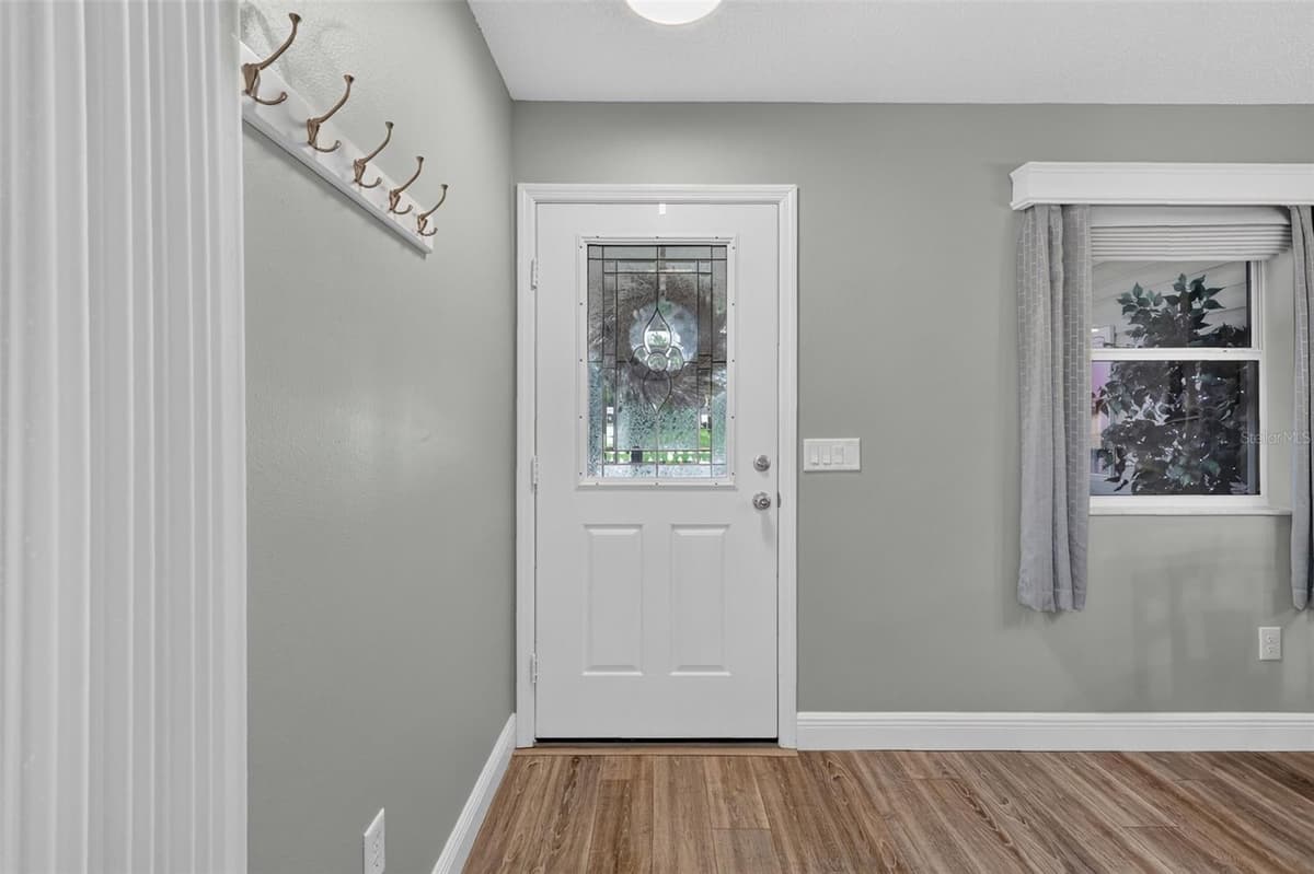 356 KATHERINE PLACE — photo 6 of 45
