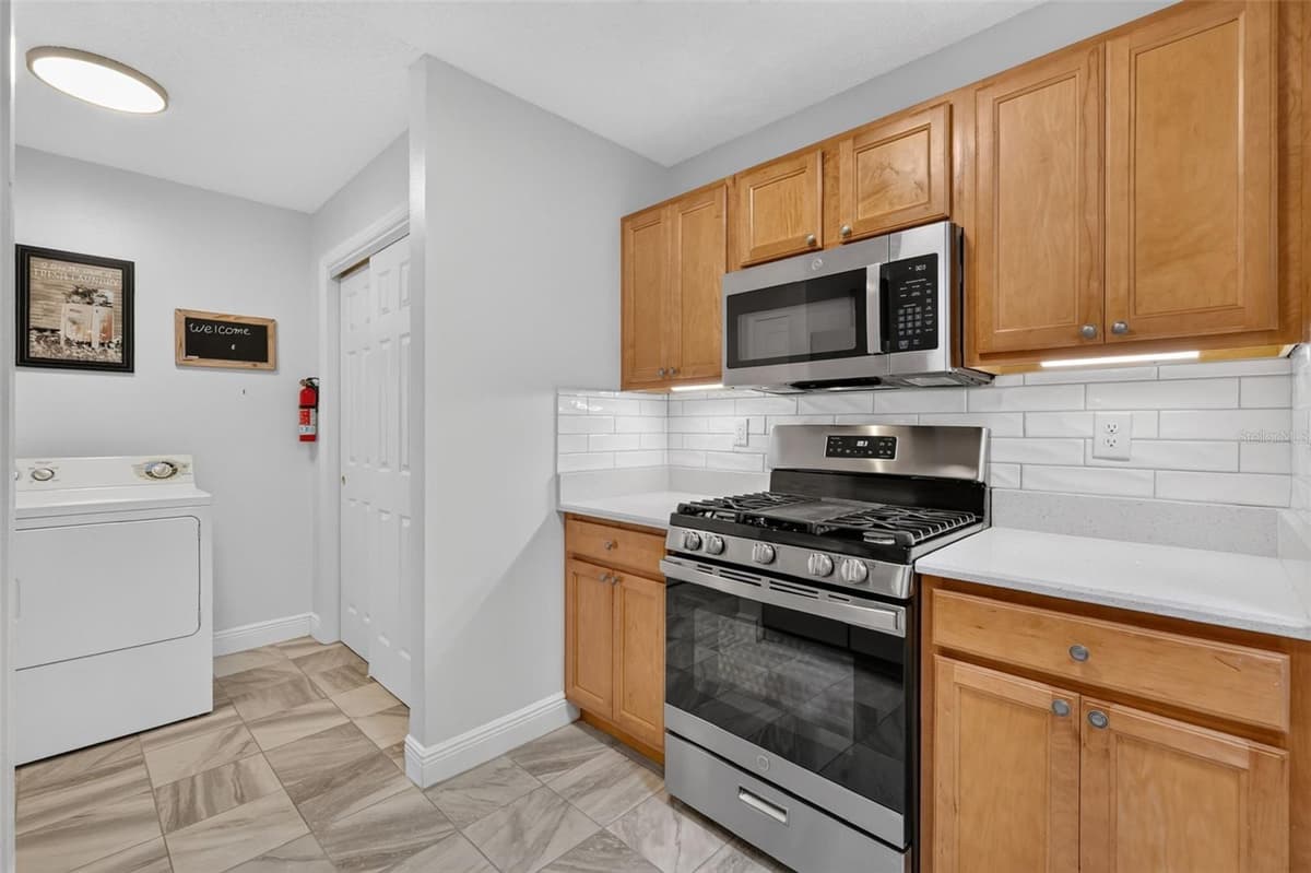 356 KATHERINE PLACE — photo 8 of 45