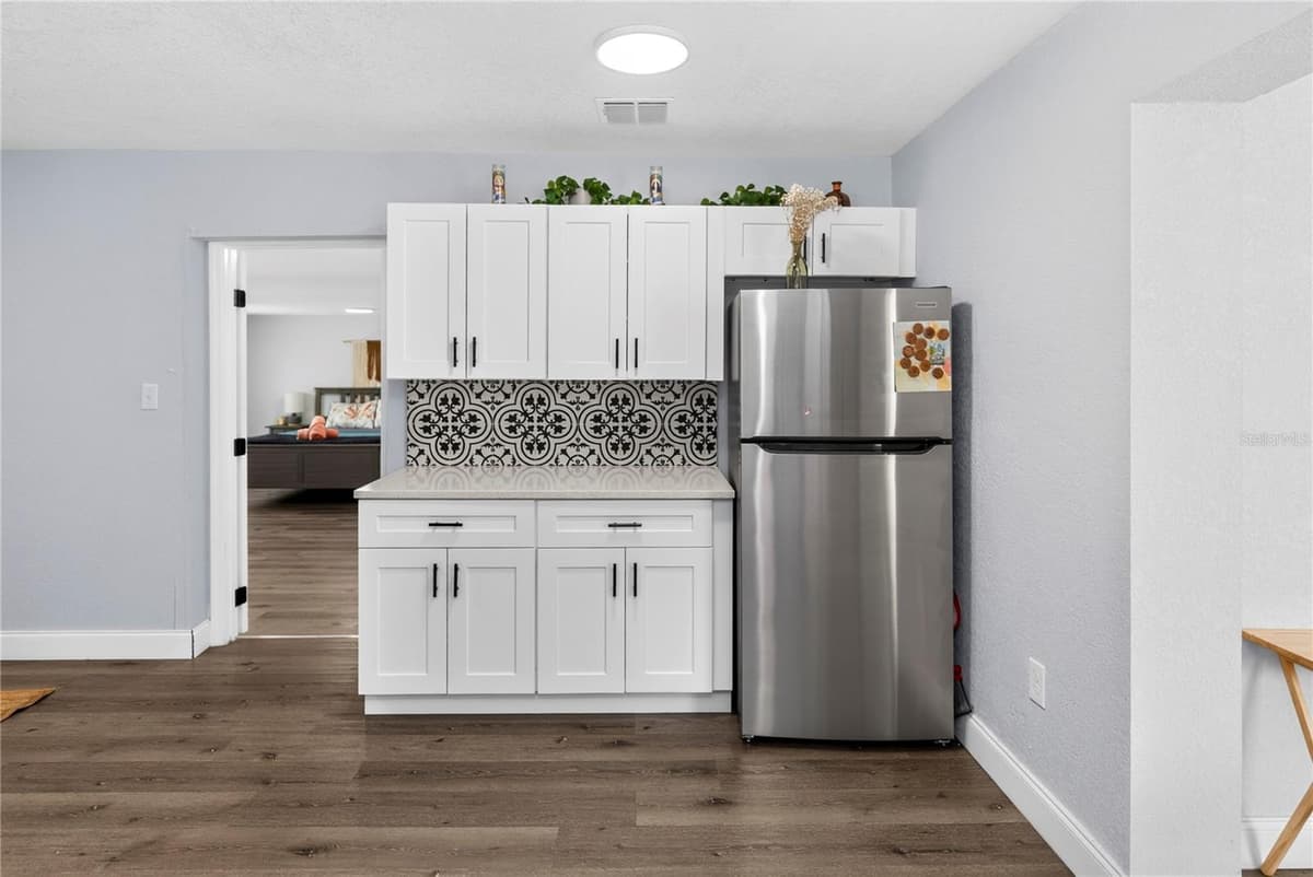 501 FITZGERALD DRIVE — photo 6 of 26