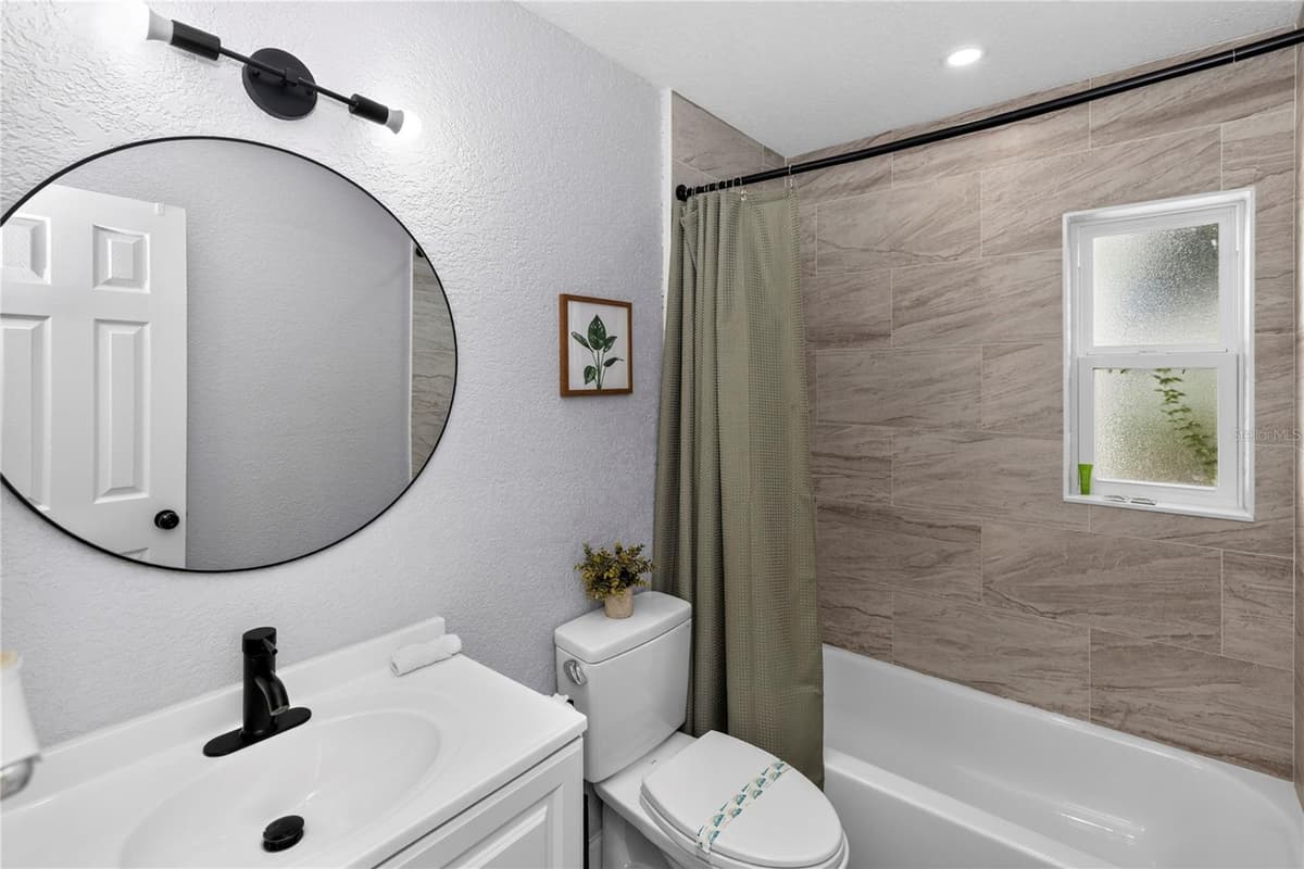 501 FITZGERALD DRIVE — photo 14 of 26