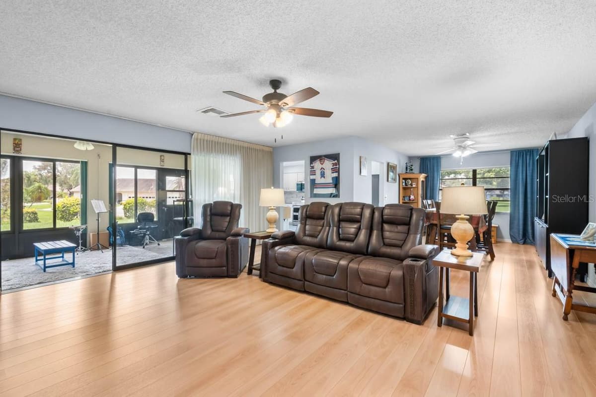 1317 LELAND DRIVE — photo 9 of 67