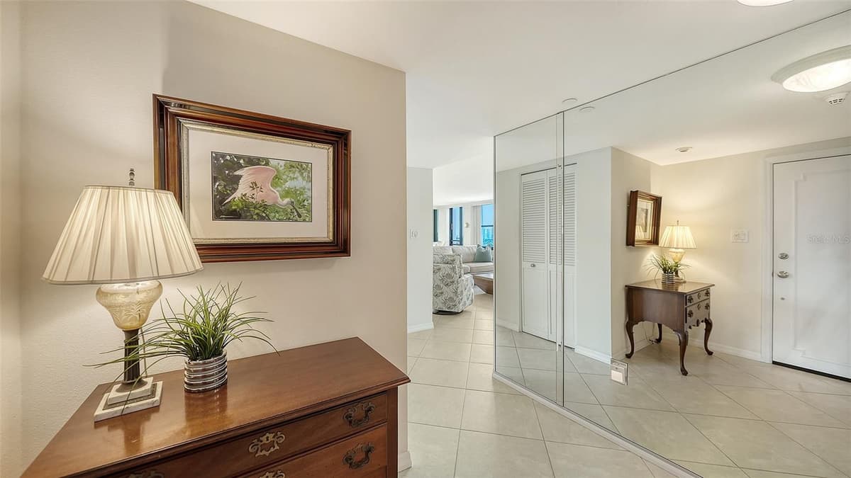 770 PALM AVENUE — photo 4 of 62