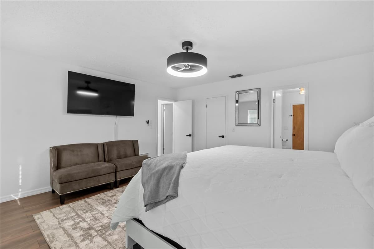 804 13TH AVENUE — photo 39 of 53