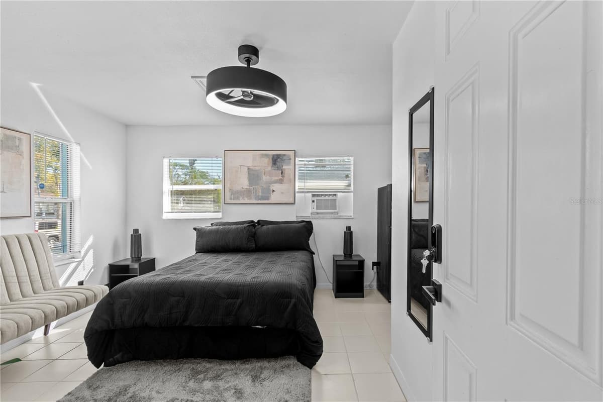 804 13TH AVENUE — photo 32 of 53