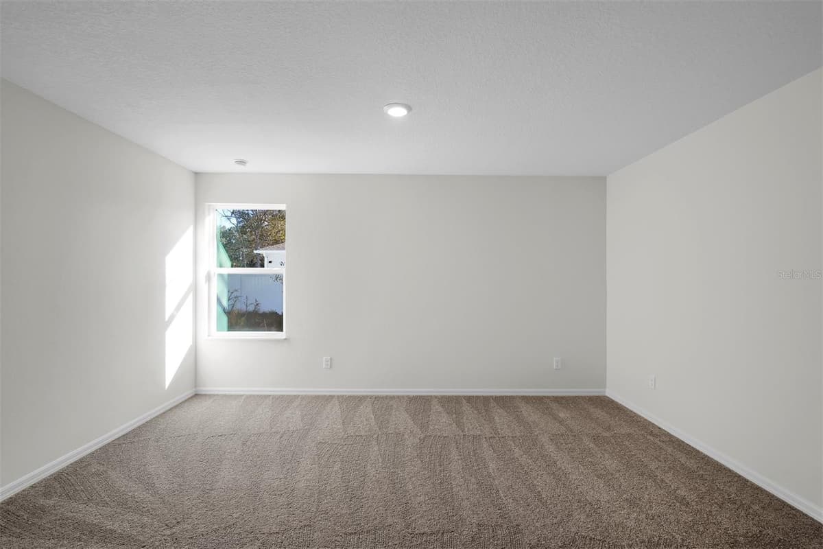 48 PRATTWOOD LANE — photo 12 of 20
