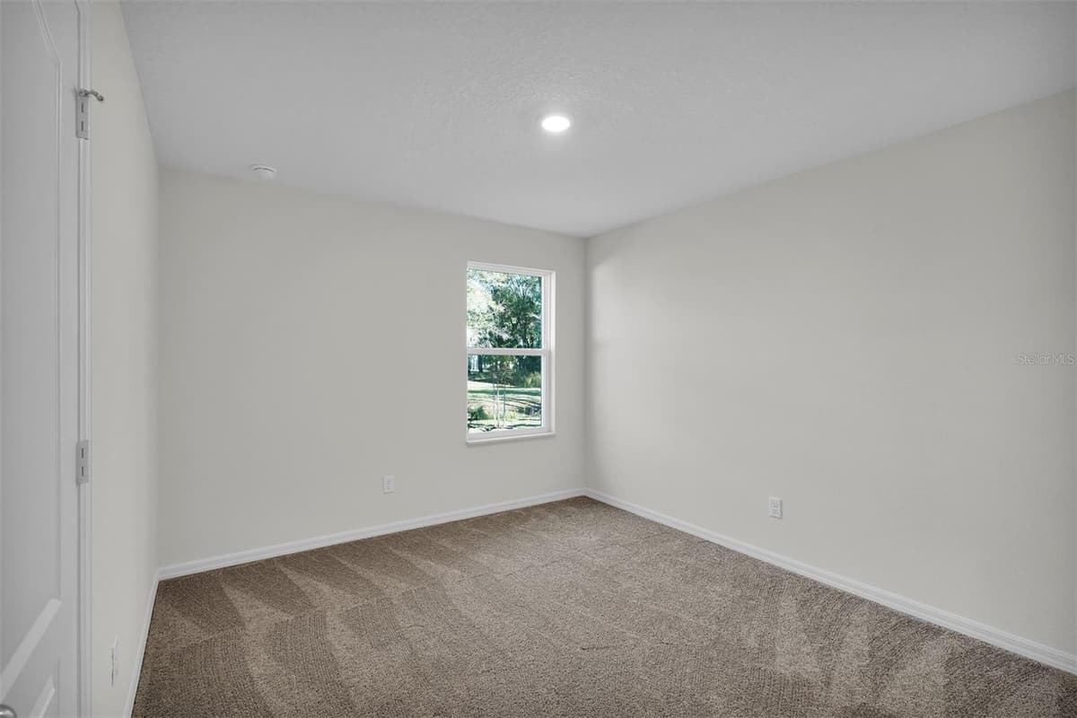 48 PRATTWOOD LANE — photo 17 of 20