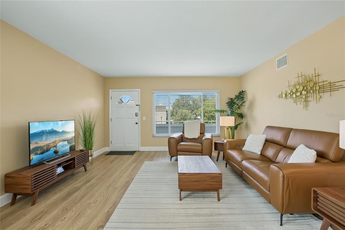2380 WORLD PARKWAY BOULEVARD — photo 10 of 77