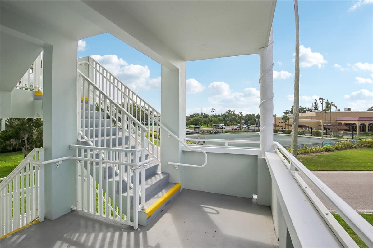 2380 WORLD PARKWAY BOULEVARD — photo 4 of 77