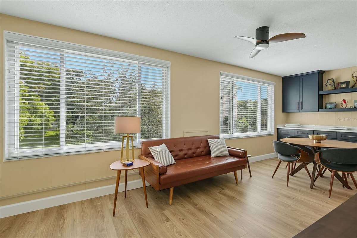 2380 WORLD PARKWAY BOULEVARD — photo 16 of 77