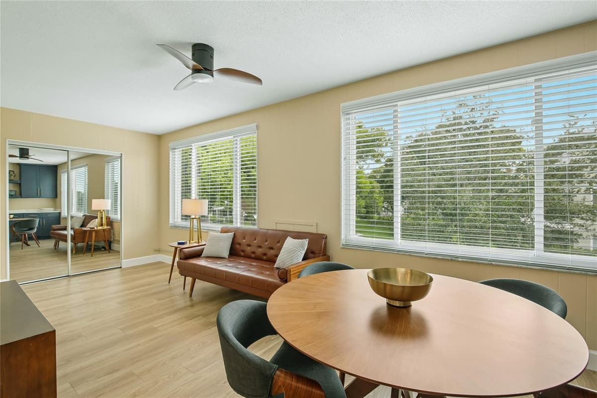 2380 WORLD PARKWAY BOULEVARD — photo 19 of 77