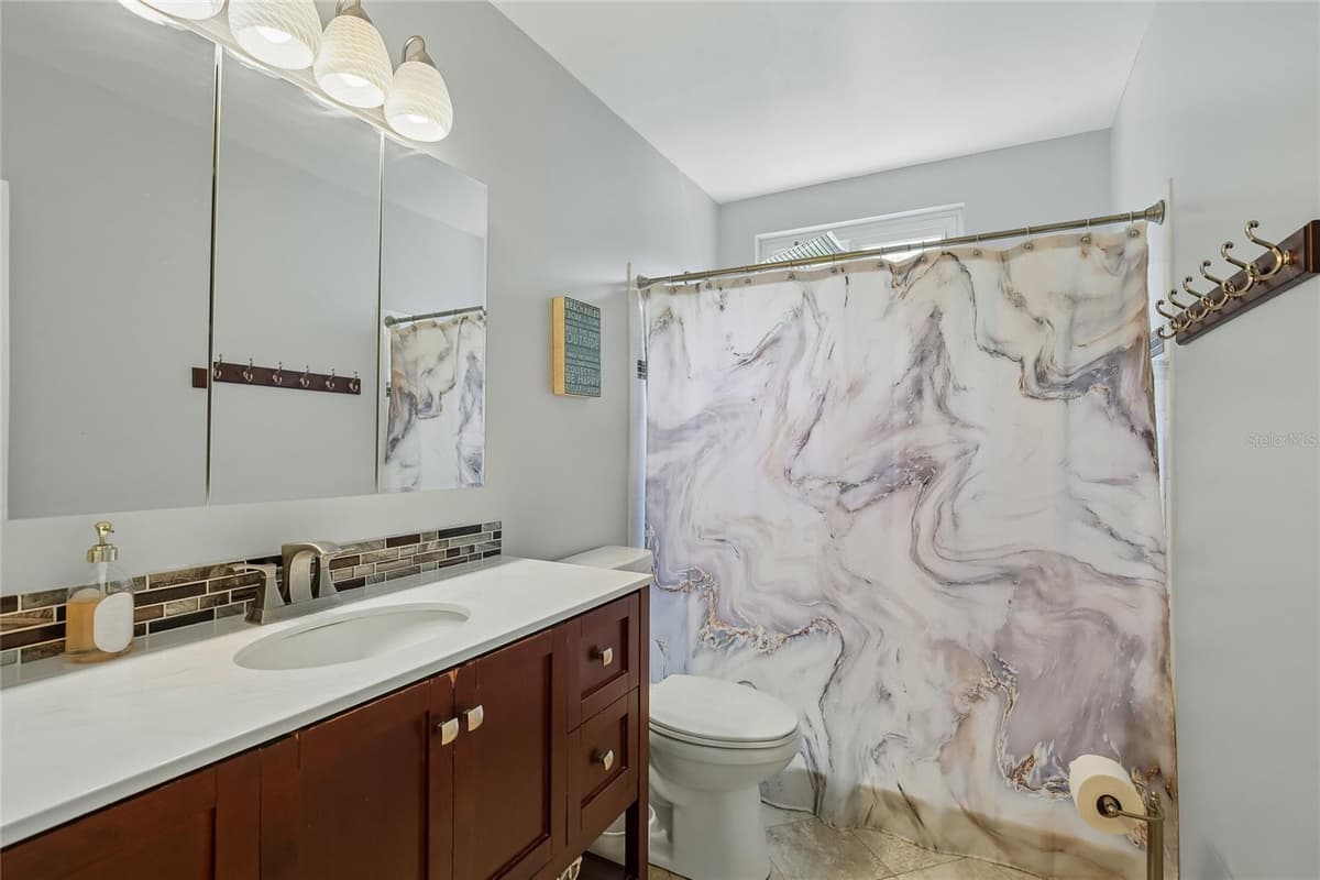 2380 WORLD PARKWAY BOULEVARD — photo 21 of 77