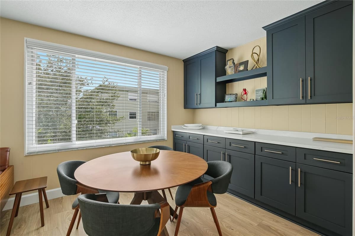 2380 WORLD PARKWAY BOULEVARD — photo 18 of 77