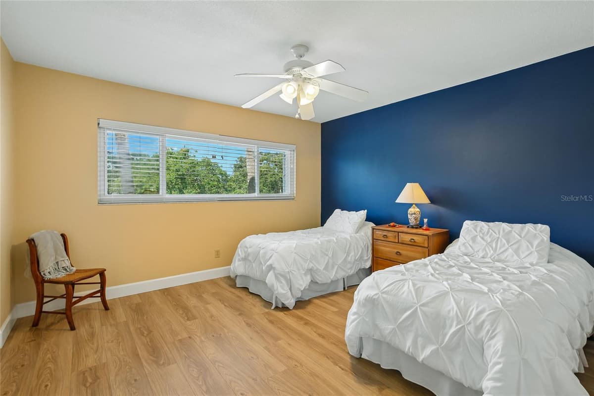 2380 WORLD PARKWAY BOULEVARD — photo 30 of 77