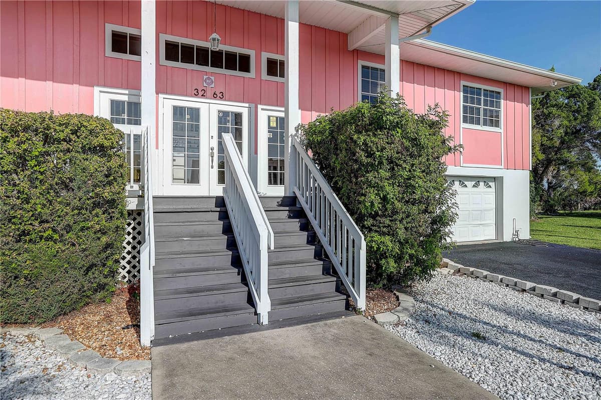 3263 SHOAL LINE BOULEVARD — photo 9 of 46