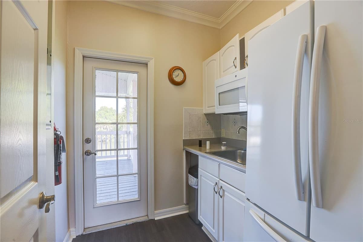 3263 SHOAL LINE BOULEVARD — photo 14 of 46