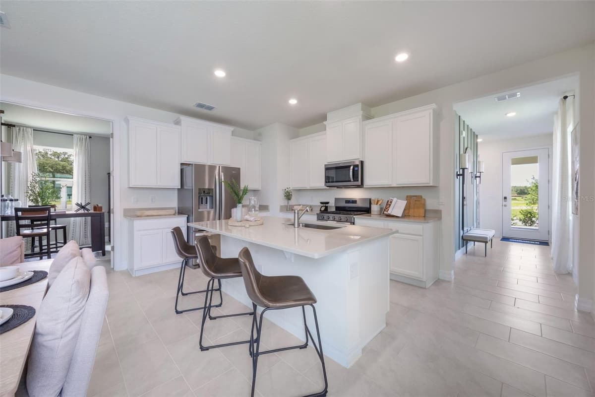 3953 KENNEBUNK LOOP — photo 6 of 36
