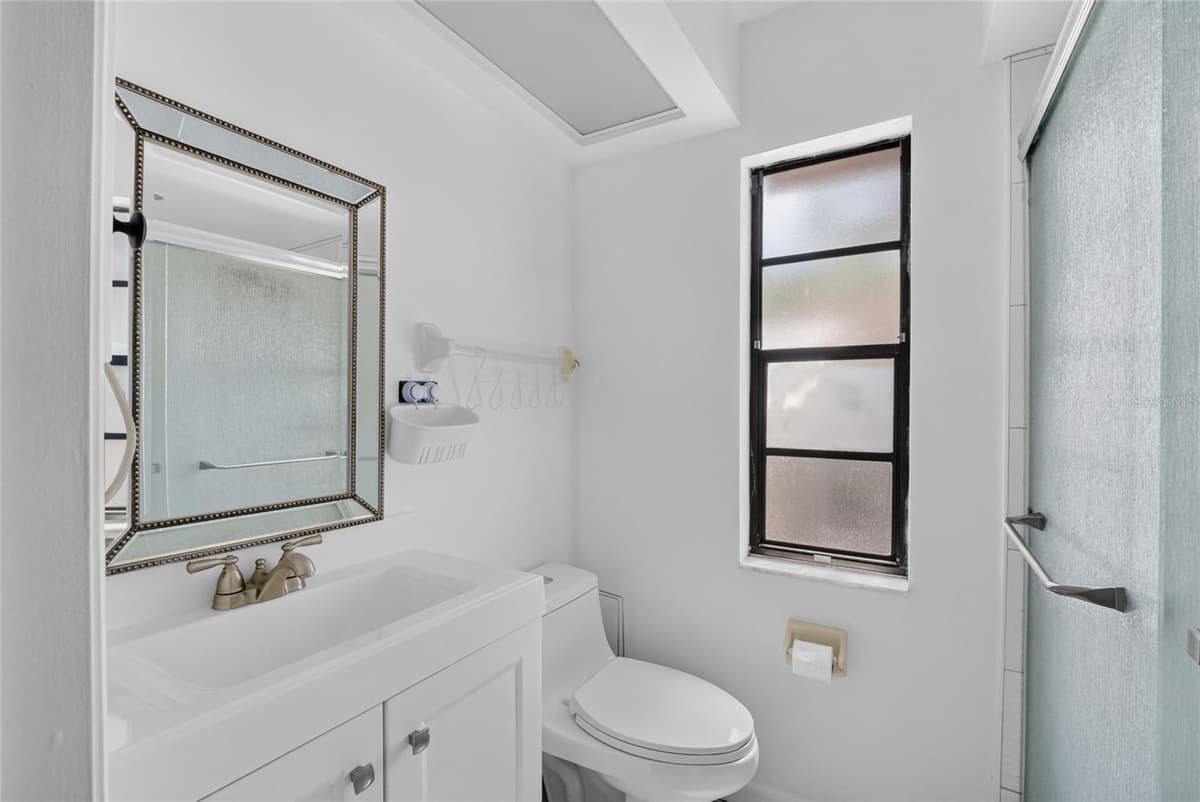 5579 PINE CIRCLE — photo 15 of 35