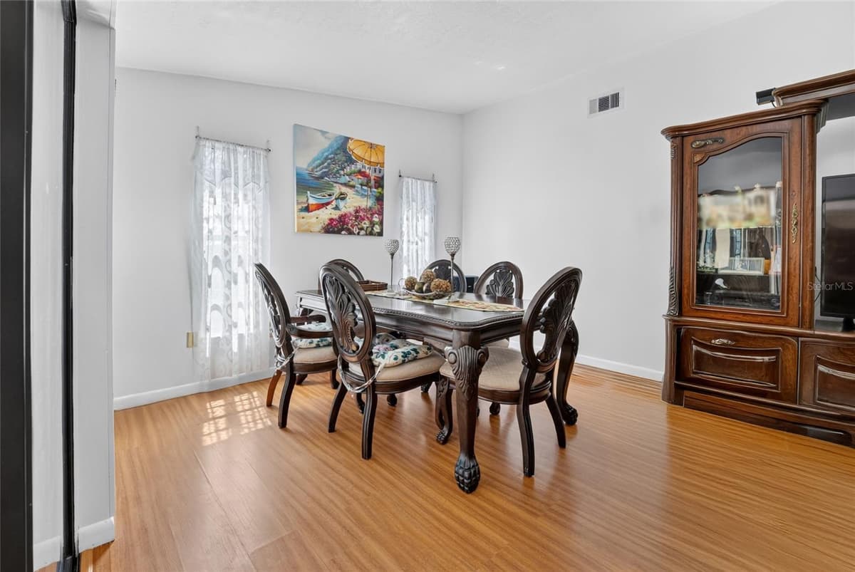 5579 PINE CIRCLE — photo 12 of 35