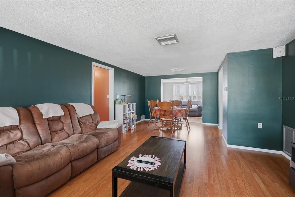 5334 CASINO DRIVE — photo 6 of 31