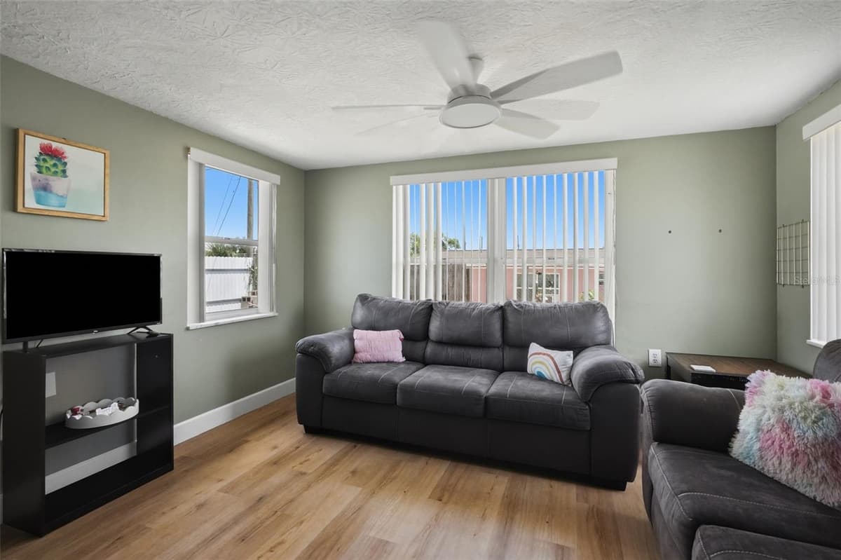 5334 CASINO DRIVE — photo 4 of 31