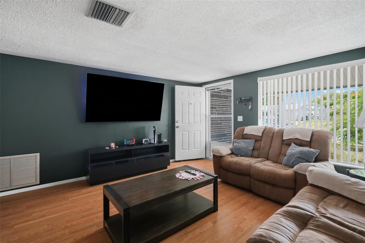 5334 CASINO DRIVE — photo 8 of 31