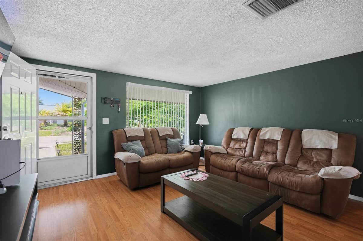 5334 CASINO DRIVE — photo 3 of 31