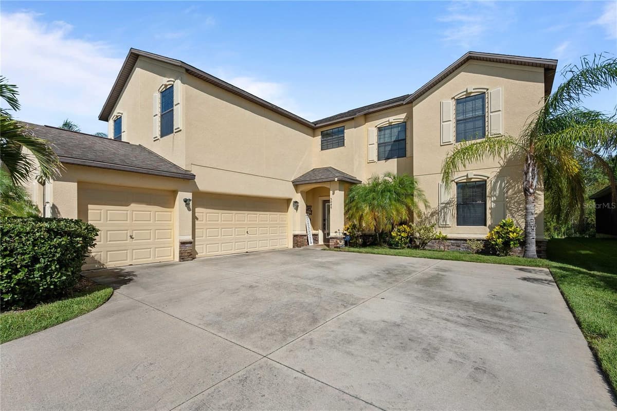 5049 IVORY STONE DRIVE — photo 2 of 67