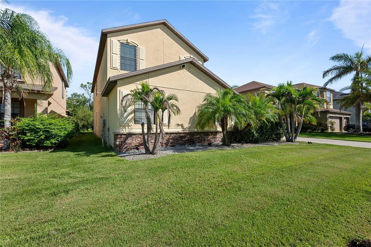 5049 IVORY STONE DRIVE — photo 4 of 67