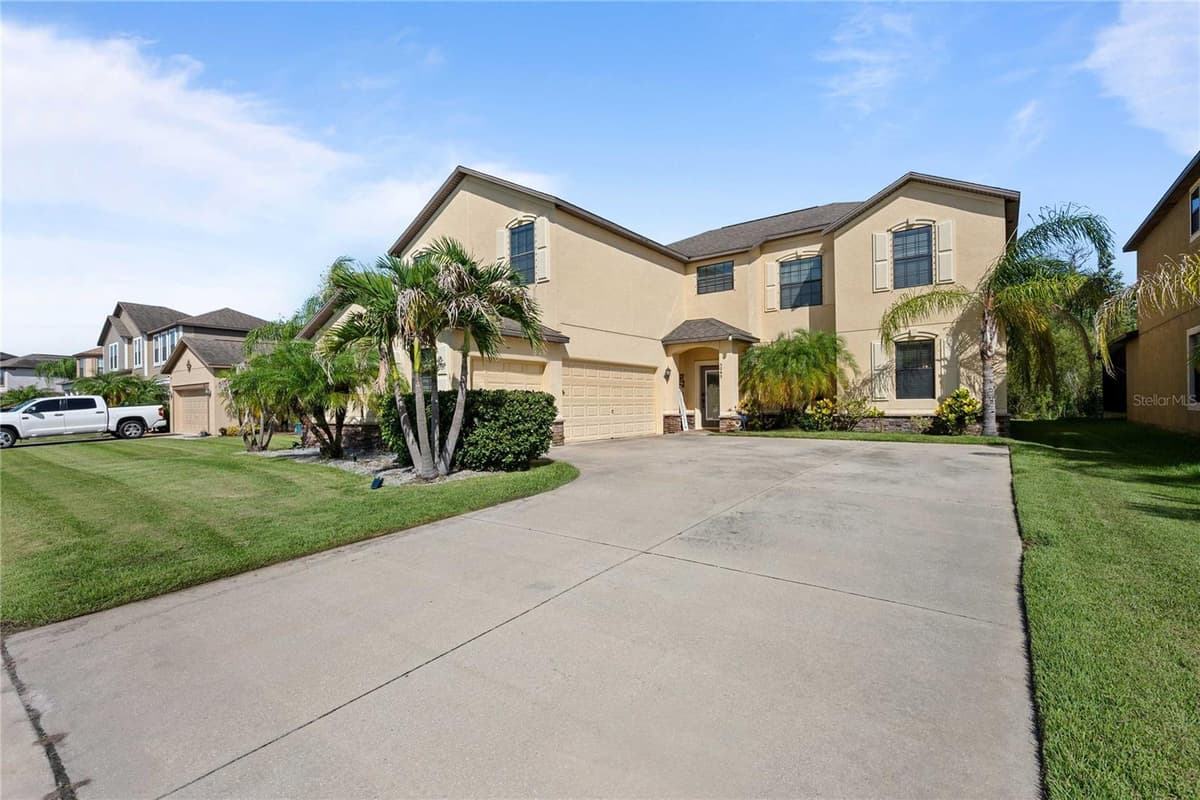 5049 IVORY STONE DRIVE — photo 1 of 67