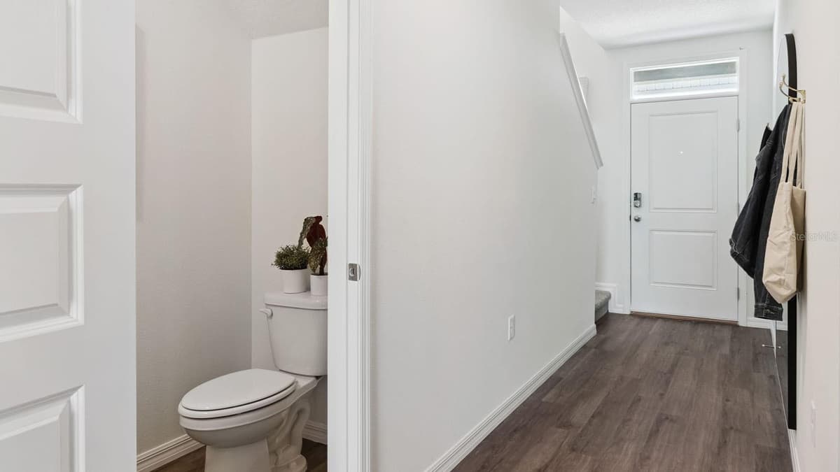 4288 BUTTERSCOTCH CIRCLE — photo 3 of 30